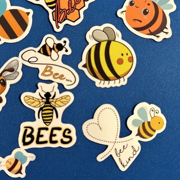 NEW! - Set of 9 bee stickers - honey bee - hive NWOT - Picture 4 of 5